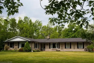 29 10TH CONC Road E, Out of Area, FL L8J 3M5
