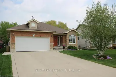 74 Dunrobin Drive, Haldimand County, ON N3W 1G1
