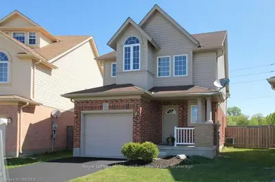 983 CROSSCREEK Court, London East, ON N5Y 6K9