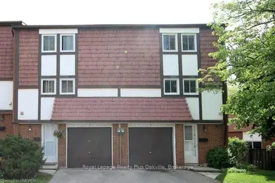 3 Patrice Court, Out of Area, PA L8H 5P4