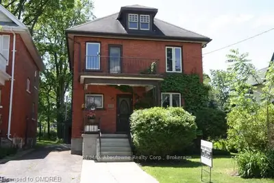 15 Daly Avenue, Stratford, ON N5A 1B7