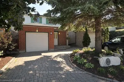27 Hillsdale Court, Hamilton, ON L9H 6K1