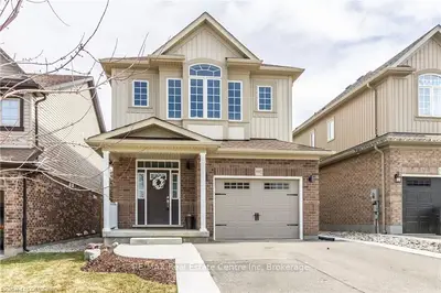 592 STARWOOD Drive, Guelph, ON N1E 0M8