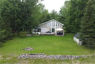 Detached in North Bay