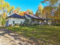 119 HILLCREST Road, East Ferris, ON P0H 1B0