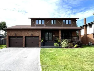 Detached in North Bay