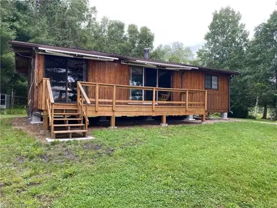 Detached in Temagami
