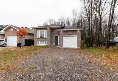 Detached in North Bay