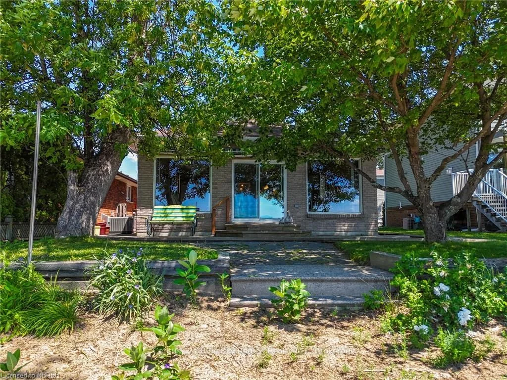 601 BANNER Avenue, North Bay, ON P1A 1X7