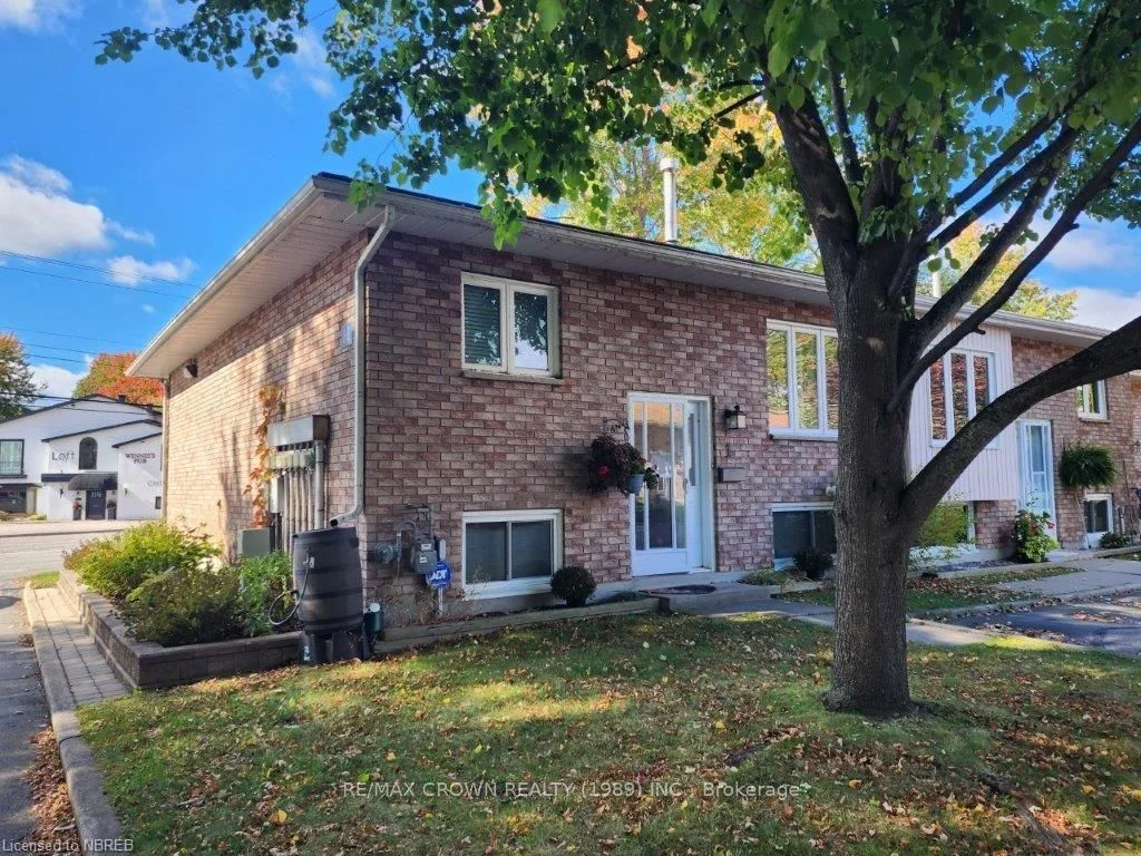 624 Lakeshore Drive 1, North Bay, ON P1A 2E8