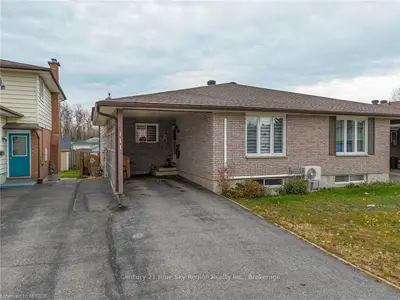 Semi-Detached in North Bay