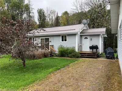 Detached in Calvin