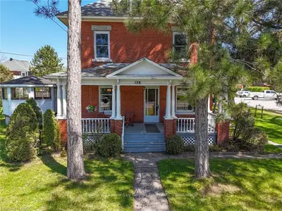 138 King Street, West Nipissing, On P2b 1r1