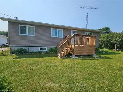 Detached in West Nipissing