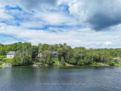 Detached in North Bay