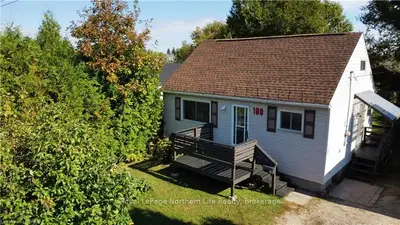 Detached in North Bay