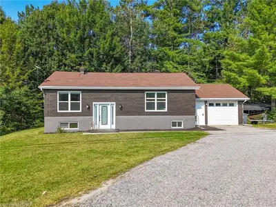 Detached in East Ferris
