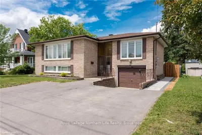 1740 Cassells Street, North Bay, On P1b 4c7