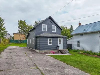 744 Douglas Street, North Bay, On P1b 5p2
