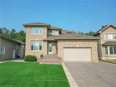 279 KINGSWAY Avenue, North Bay, ON P1B 7V5