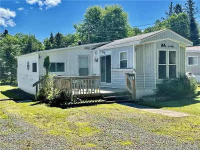 395 Riverbend Road 3, North Bay, On P1b 8z4