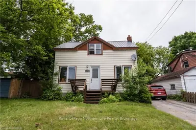 316 Lansdowne Avenue, North Bay, On P1b 6y4