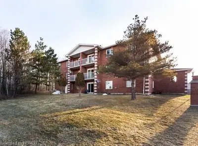 570 Graham Drive 9, North Bay, On P1b 9m7