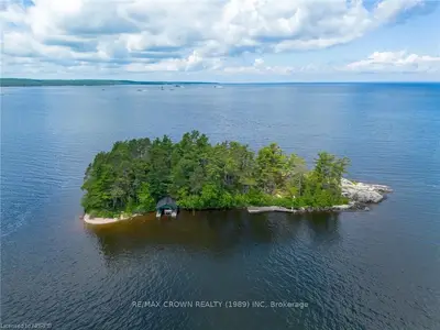 Pcl5327 Island 51, Nipissing, On, P0h 1h0