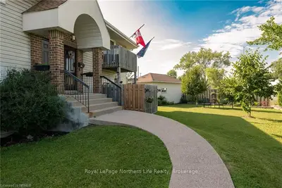 2034 Drew Street 102, North Bay, On P1b 6r1