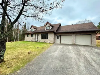 412 Old Ferguson Road, Parry Sound Remote Area, On P0h 2l0