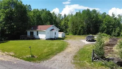 217 Pierre Road, West Nipissing, On P2b 3n2