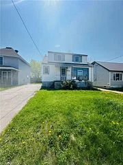 1025 MAHER Street, North Bay, ON P1B 2L8