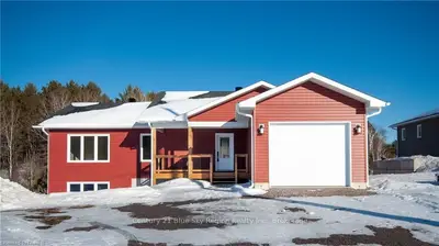 18 Oakridge Drive, East Ferris, On P0h 1k0