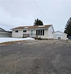20 Ottawa Street, West Nipissing, On P2b 3g6