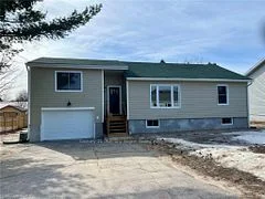 379 Angus Street, North Bay, On P1b 7l7