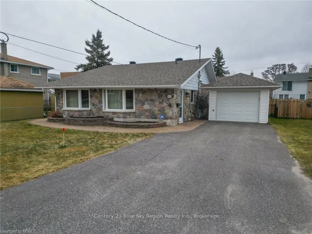 1105 Athlone Street, North Bay, On P1b 5b9