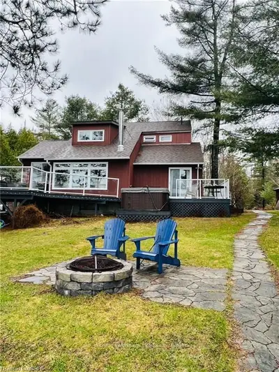 260 ROSS Drive, North Bay, ON P1A 0C3