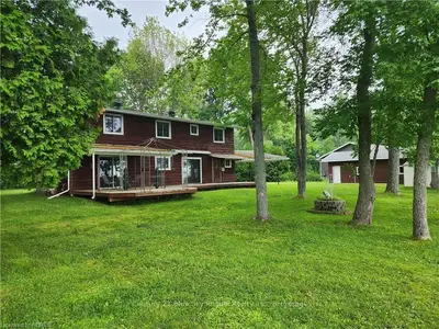 1073 JOCKO POINT Road, North Bay, ON P1B 8G5