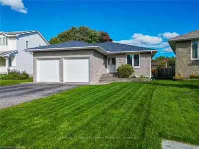 298 KINGSWAY Avenue, North Bay, ON P1B 9S3