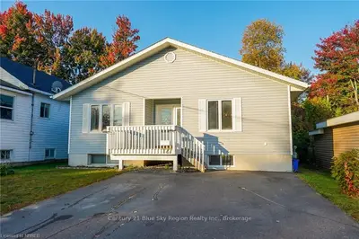 127 WHITNEY Avenue, North Bay, ON P1A 1Y7