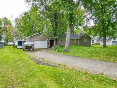 1867 JOCKO POINT Road, North Bay, ON P1B 8G5