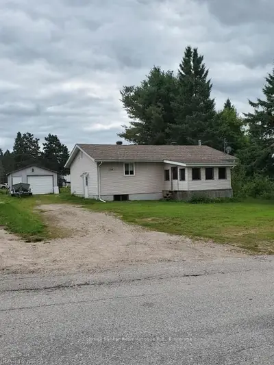 204 CHURCH Street, Bonfield, ON P0H 1E0
