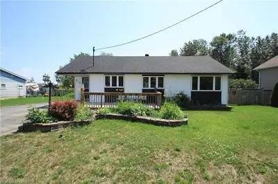 610 SANDHILL Road, West Nipissing, ON P2B 2M2