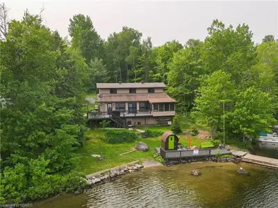 711 MACPHERSON Drive, East Ferris, ON P0H 1K0