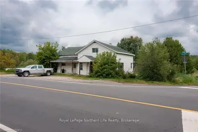 1469 VILLAGE Road, East Ferris, ON P0H 1B0