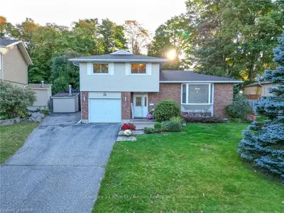 58 CARRIAGE Crescent, North Bay, ON P1C 1G6