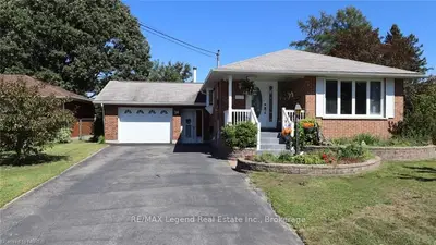 36 PRINCE EDWARD Drive, North Bay, ON P1A 2T4