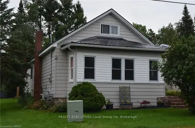 36 BIG BEND Avenue, Powassan, ON P0A 1Z0