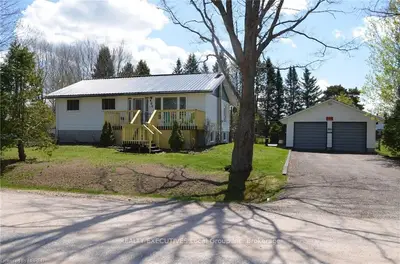 405 MORRISON Street W, Powassan, ON P0H 2L0