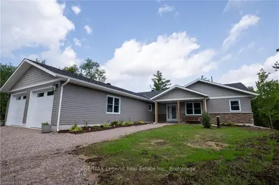 1376 HWY 94, East Ferris, ON, P0H 1K0